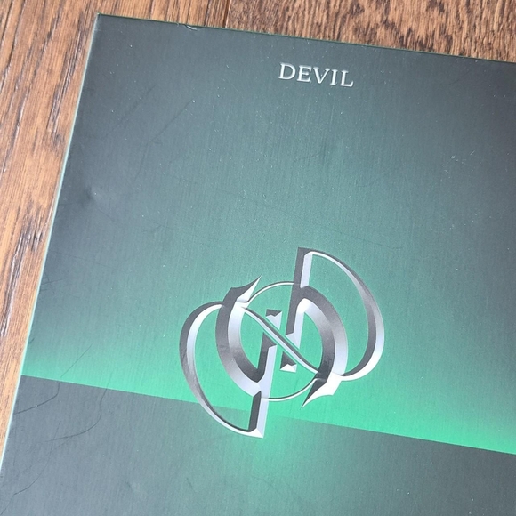 Oneus Devil album - Picture 2 of 3